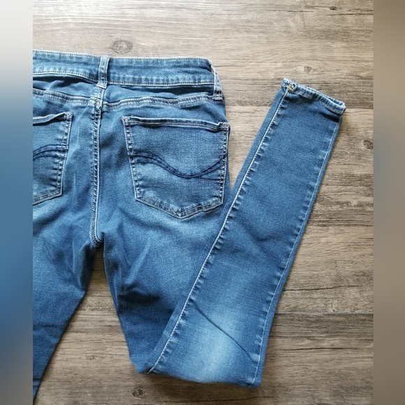 SO Juniors Medium Wash Jeggings Skinny Jeans - Picture 1 of 5